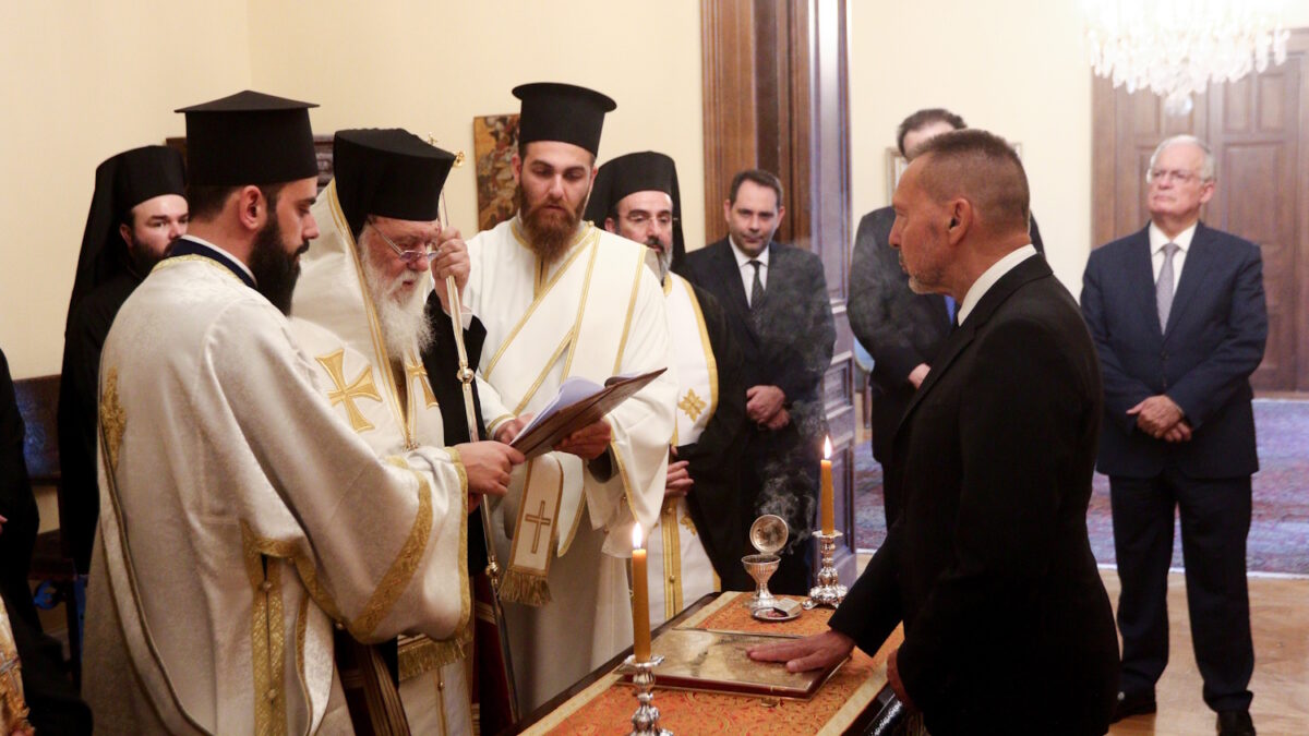 Τελετή ορκωμοσίας του Διοικητή της Τράπεζας της Ελλάδος Γιάννη Στουρνάρα (XΡΗΣΤΟΣ ΜΠΟΝΗΣ
