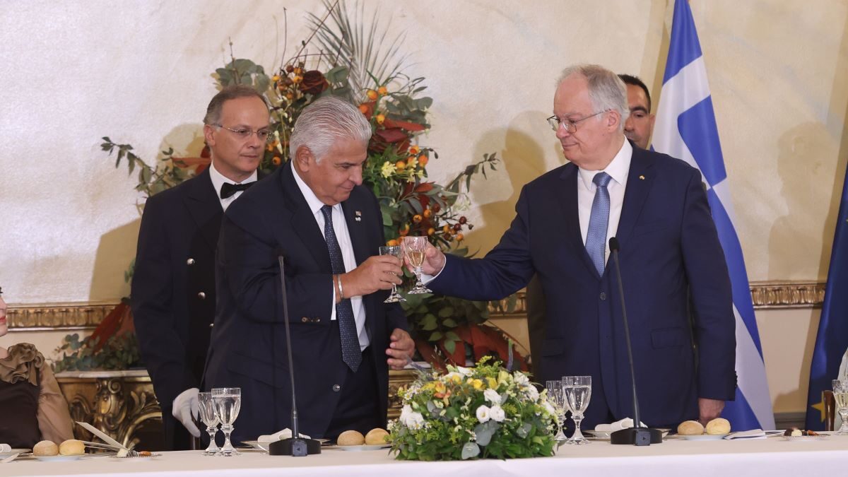 Ο Κωνσταντίνος Τασούλας με τον πρόεδρο του Παναμά