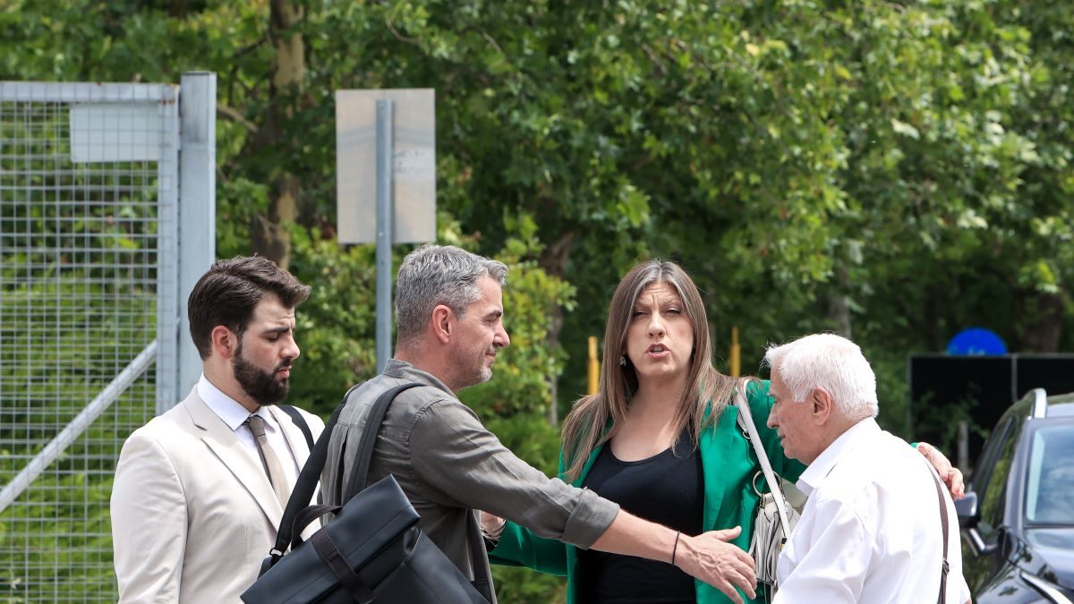 Η Ζωή Κωνσταντοπούλου στη δίκη για τα Τέμπη