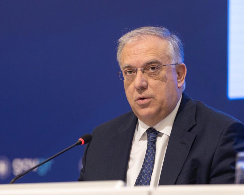 Ο υπουργός Ανάπτυξης Τάκης Θεοδωρικάκος