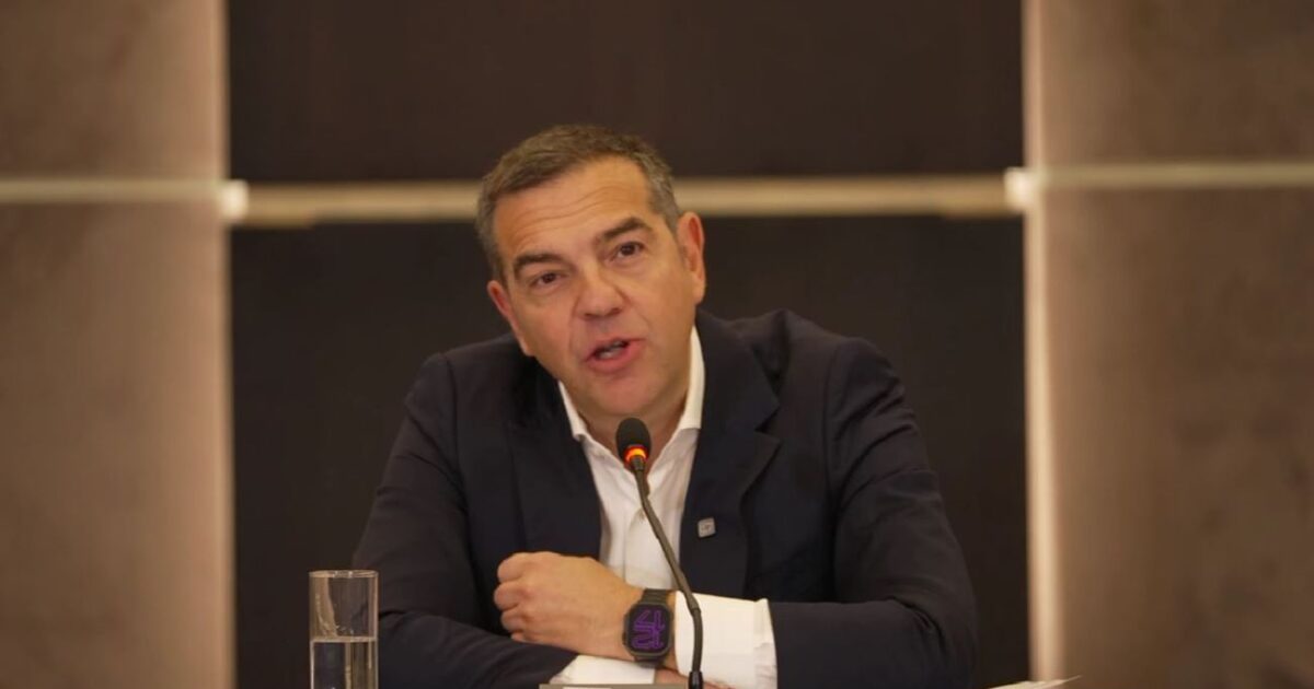 Αλέξης Τσίπρας στους τομεάρχες της ΕΛΑΣ: Οφείλουμε να μην πατάμε τις πεπονόφλουδες που μας στήνουν