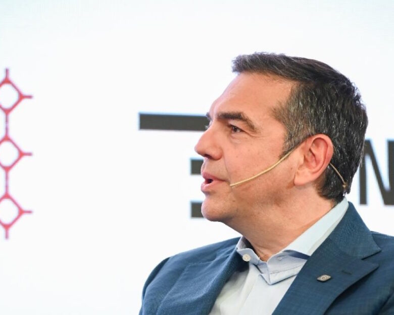 Ο Αλέξης Τσίπρας στο κλείσιμο των εργασιών της 3ης Διεθνούς Διάσκεψης για την Ειρήνη, που διοργάνωσε το Ινστιτούτο του στην Κύπρο