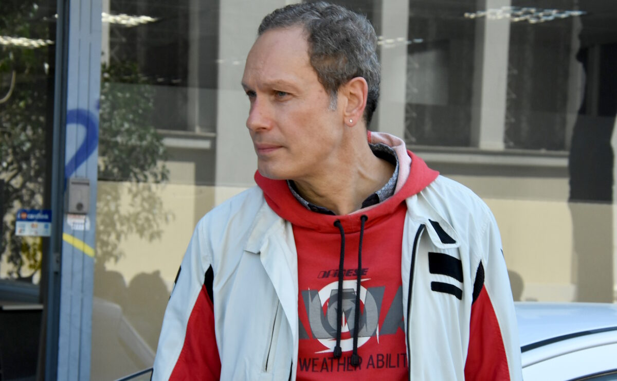Βασίλης Κούκουρας: «Ακόμα με φωνάζουν “Μάνθο Φουστάνο” στον δρόμο» | Επικαιρότητα στο PlusTV.gr