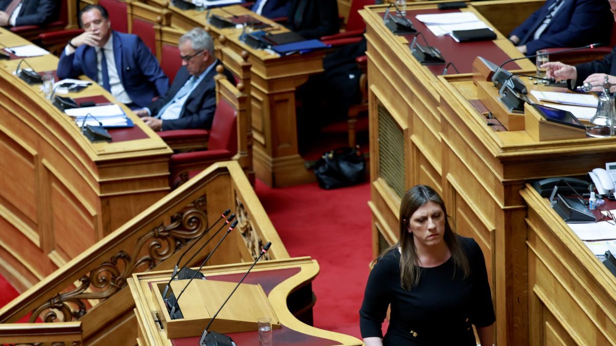 Άδωνις Γεωργιάδης, Μάκης Βορίδης και Ζωή Κωνσταντοπούλου στη Βουλή