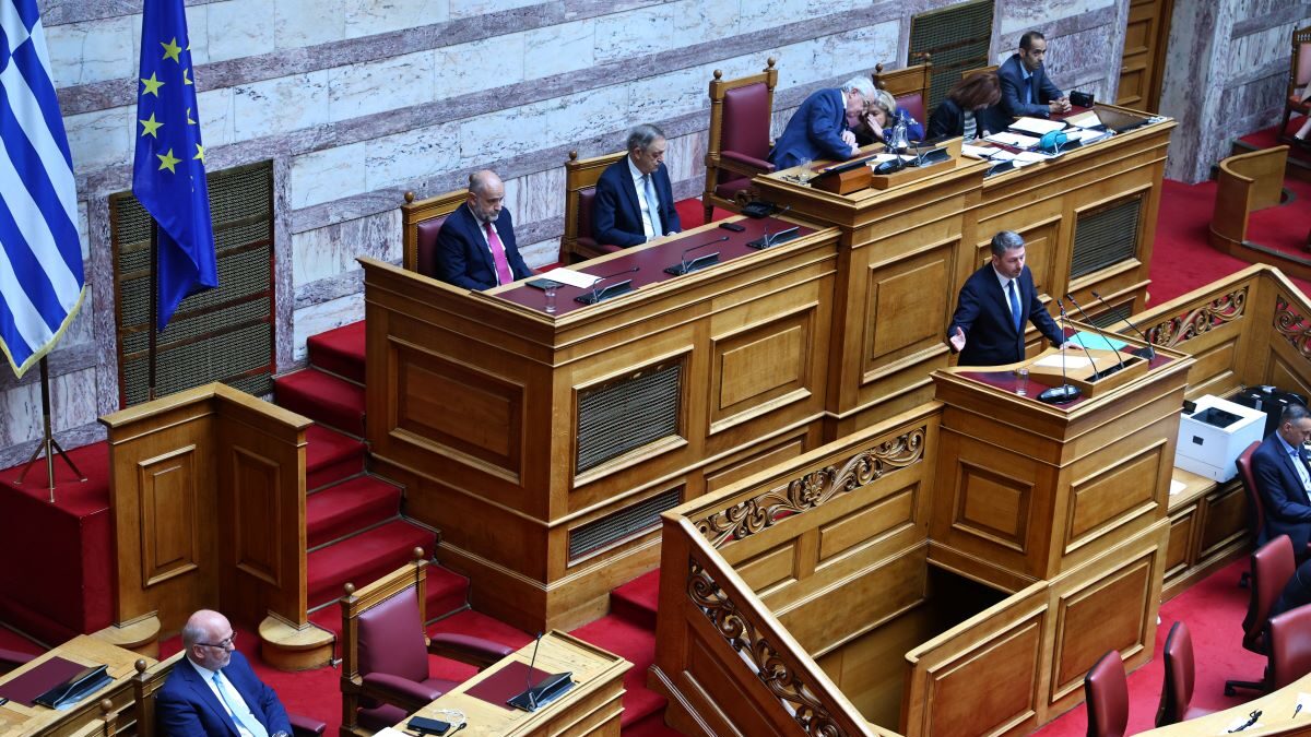 Ο Νίκος Ανδρουλάκης στο βήμα της Βουλής