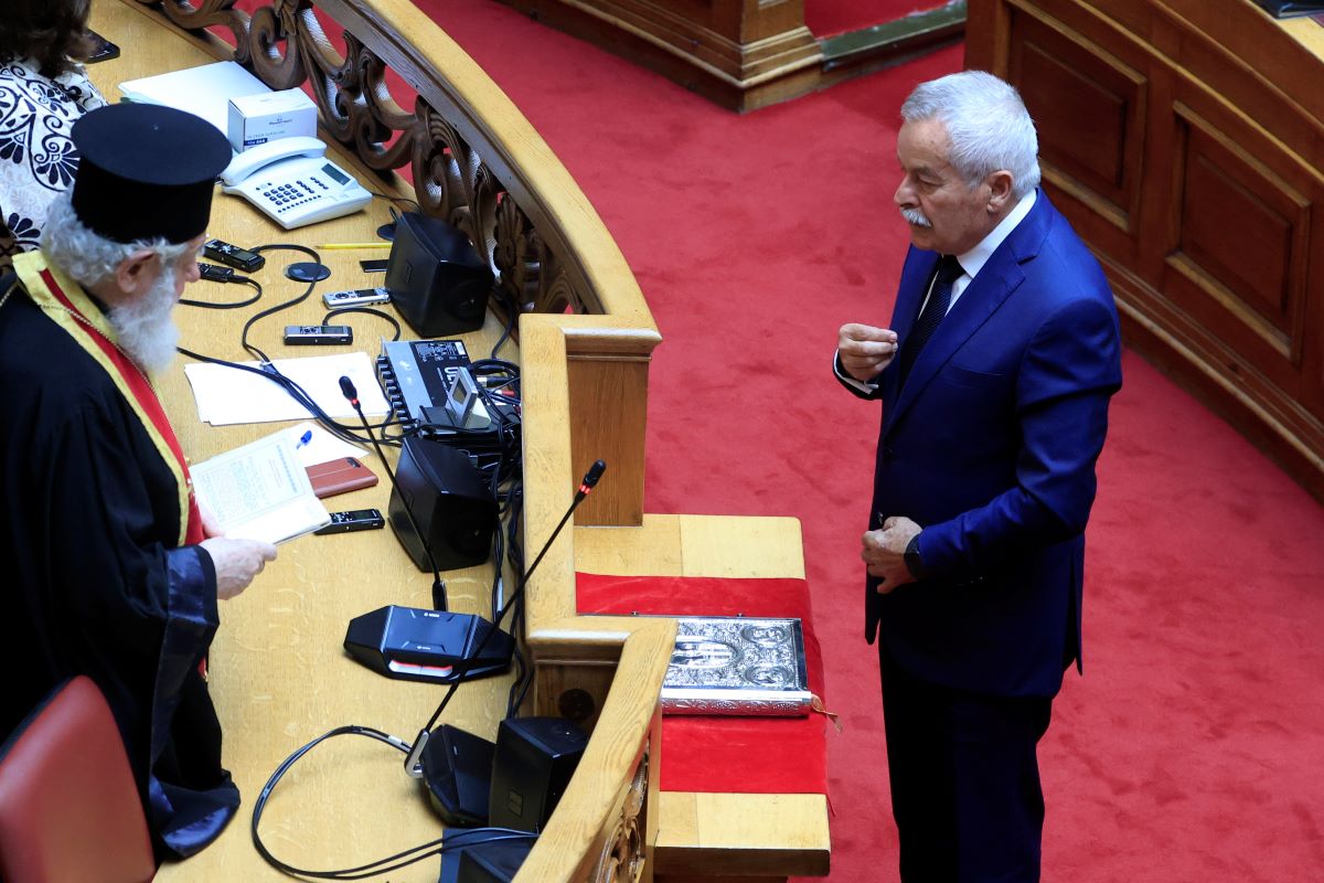 Ορκωμοσία του Κωνσταντίνου Κόλλια