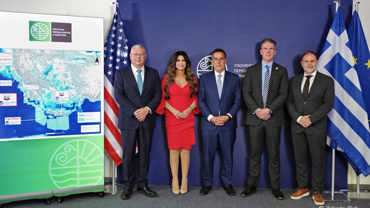 Πράσινο φως από το ΥΠΕΝ στην κοινοπραξία Chevron – HELLENiQ ENERGY για τη γεώτρηση στο Block 10