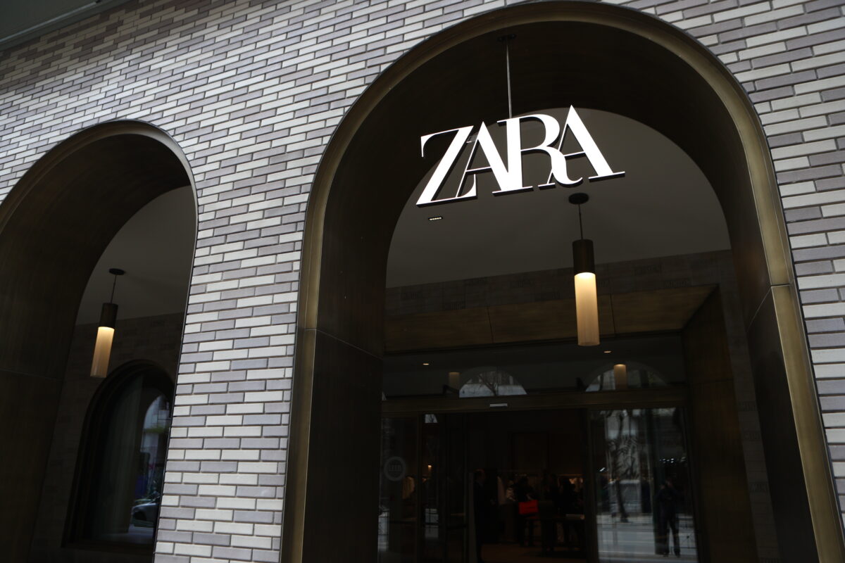 Η Zara συνεχίζει τα ρεκόρ στην Ελλάδα με τζίρο 837,3 εκατ. ευρώ - Tο μέρισμα και η φορολογική εκκρεμότητα