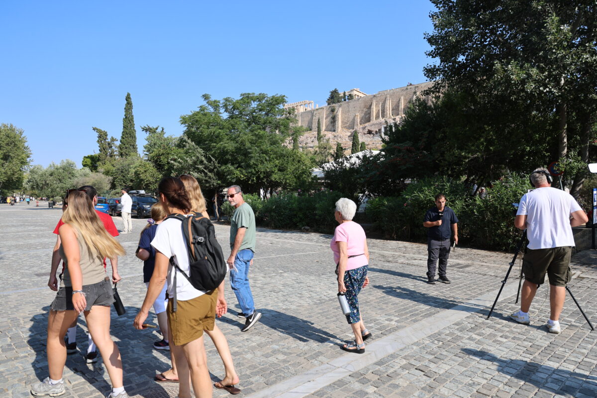 Ακρόπολη: Με ποινικό παρελθόν ο 60χρονος που επιτέθηκε με μαχαίρι σε τουρίστες - Είχε νοσηλευτεί και ψυχιατρική κλινική