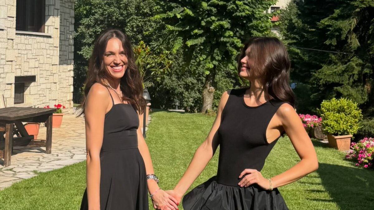 Η Κλέλια Ανδριολάτου με την αδερφή της Ναστάζια