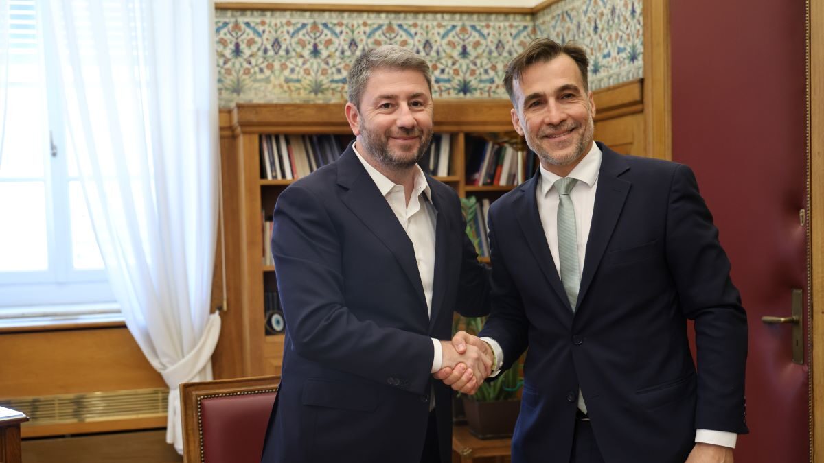 Ο Μιχάλης Χουρδάκης στο ΠΑΣΟΚ