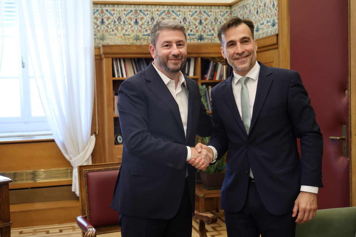 Ο Μιχάλης Χουρδάκης στο ΠΑΣΟΚ