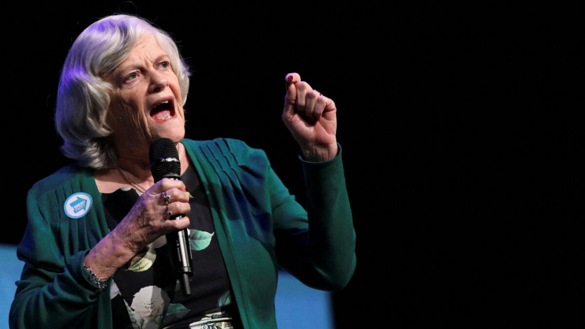 Ann Widdecombe