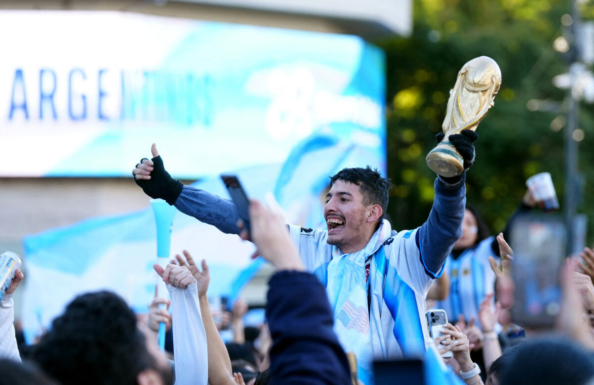 Αργεντινή: Στο 3-2 επί της Αιγύπτου, οδηγός λεωφορείου τράβηξε χειρόφρενο και πανηγύρισε έξαλλα