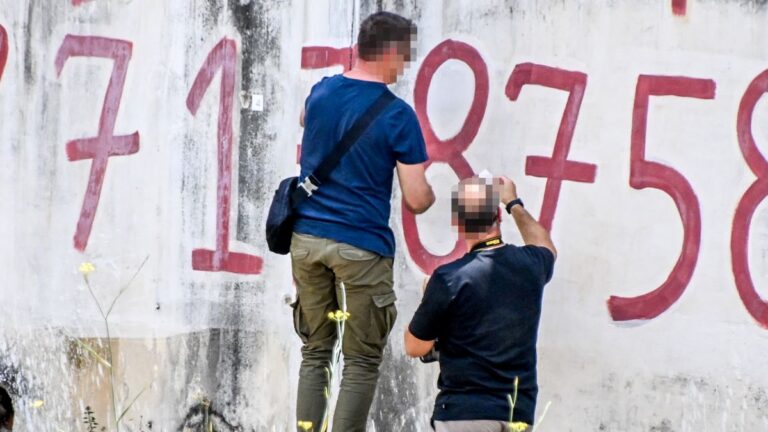 Αστυνομικοί στο σημείο του αιματηρού περιστατικού στο Άργος