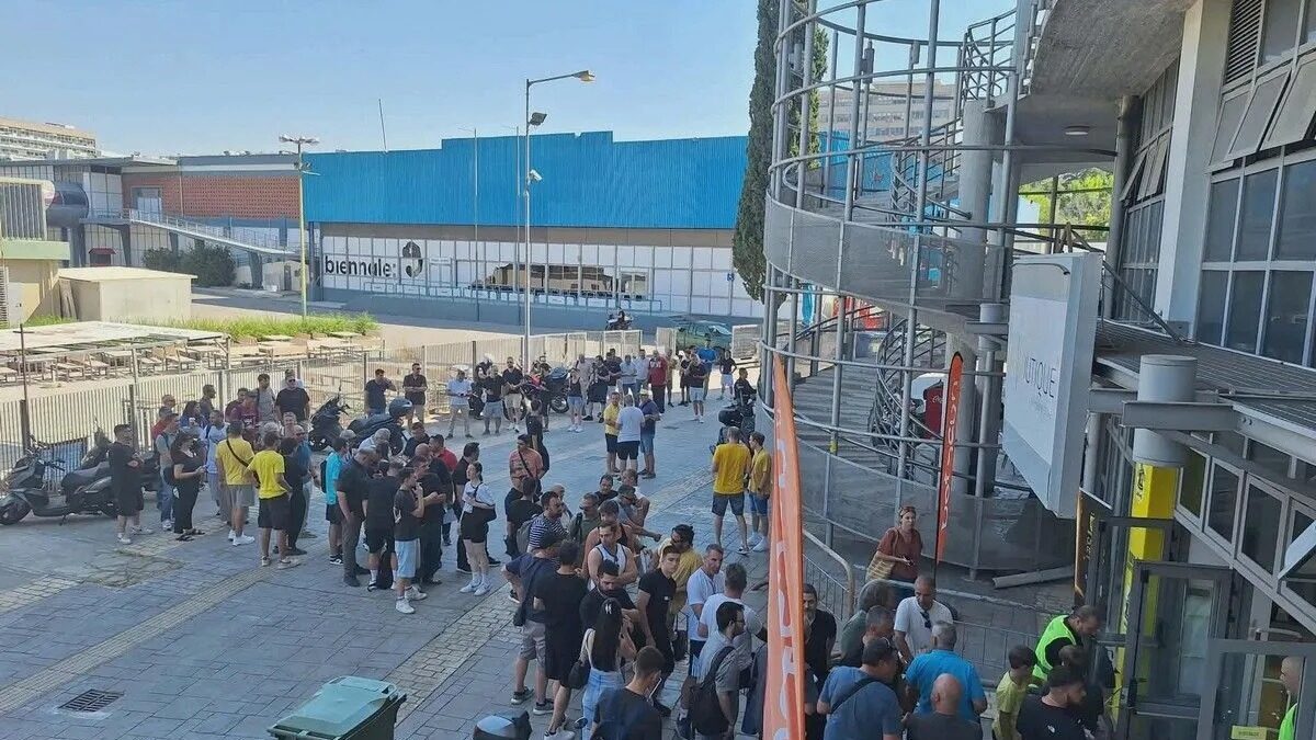 Τρέλα στον Άρη Betsson: Οι φίλοι του εξαφάνισαν τα διαρκείας σε λιγότερο από 4 λεπτά