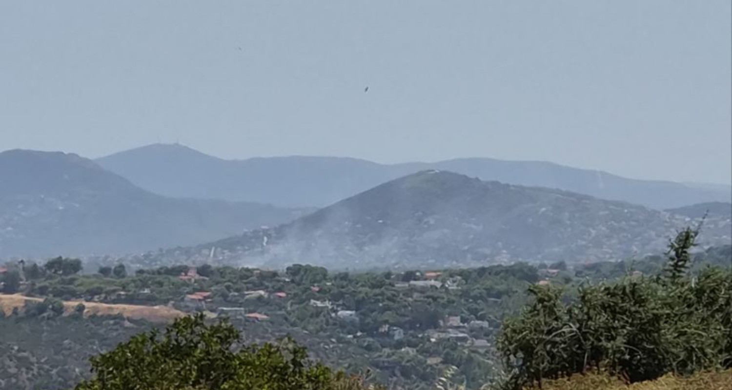 Φωτιά στην Αρτέμιδα – «Σηκώθηκαν» αεροσκάφη
