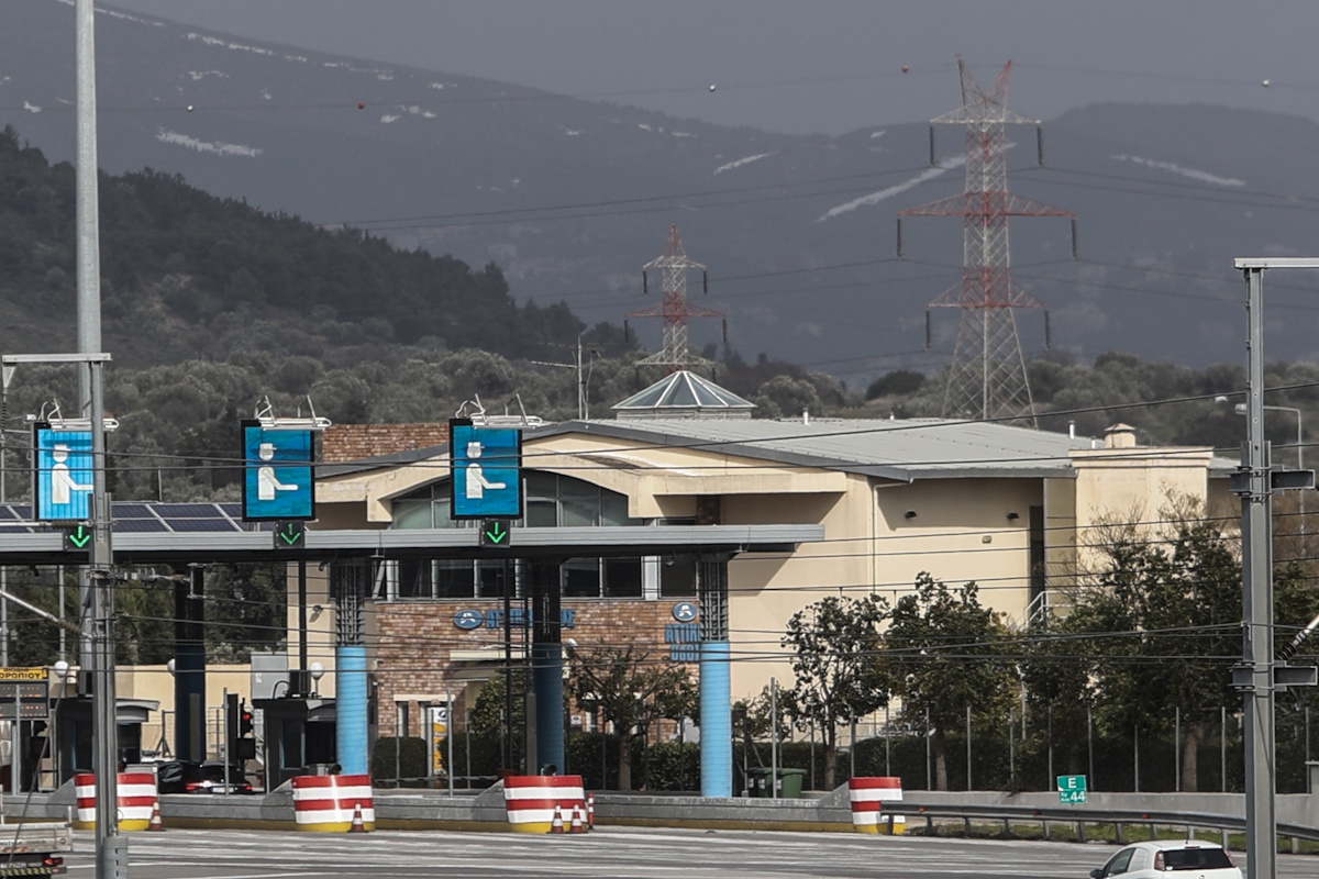 ΓΕΚ ΤΕΡΝΑ: Αύξηση 2,4% στην ημερήσια κίνηση της Αττικής Οδού το α' εξάμηνο