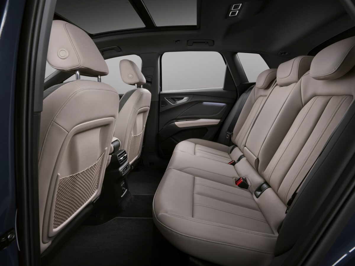 audi-q4-e-tron-suv-04