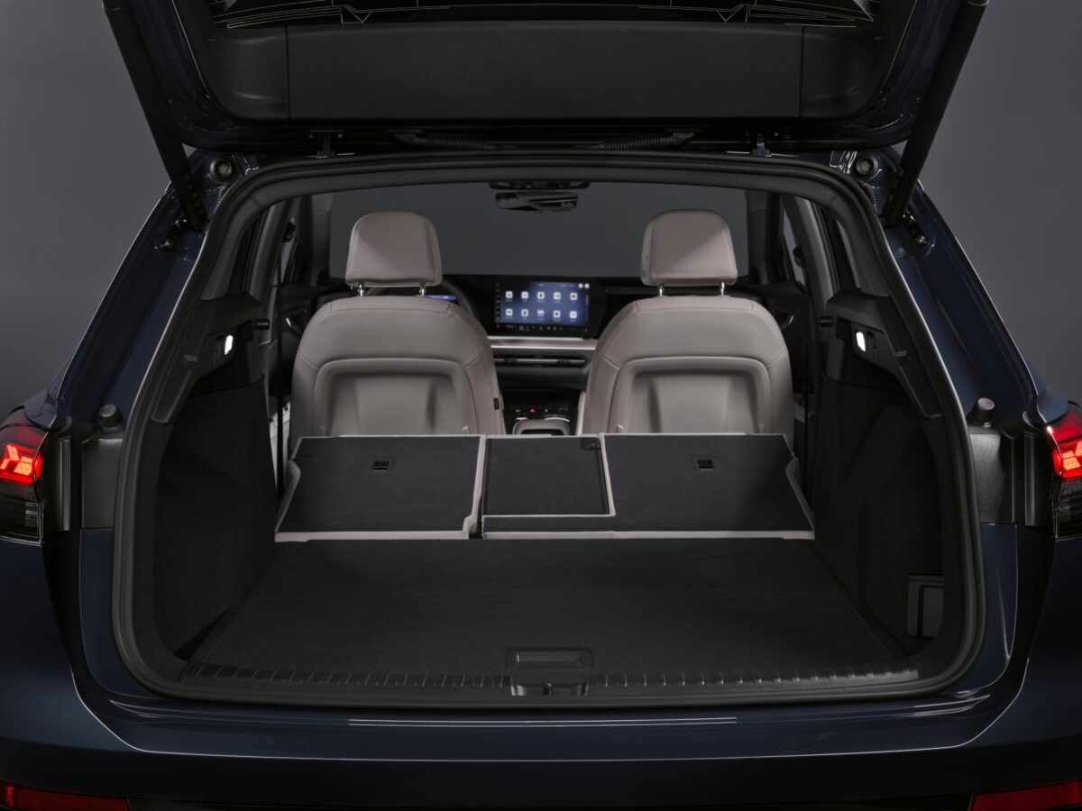 audi-q4-e-tron-suv-04
