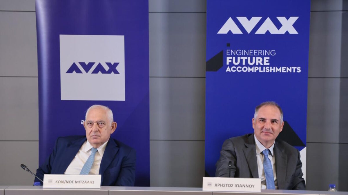 Ο Διευθύνων Σύμβουλος του Ομίλου ΑΒΑΞ Κωνσταντίνος Μιτζάλης και ο Πρόεδρος του Ομίλου Χρήστος Ιωάννου