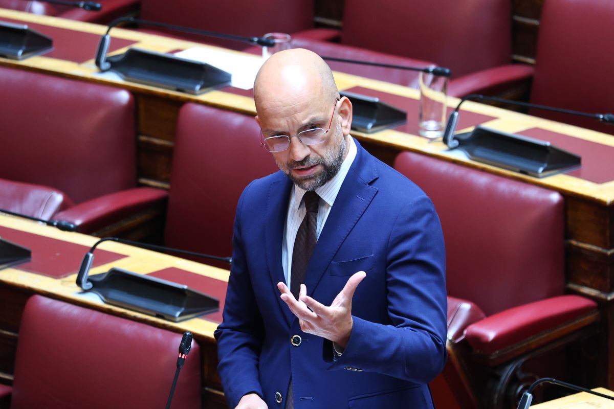 Ο Κώστας Μπάρκας
