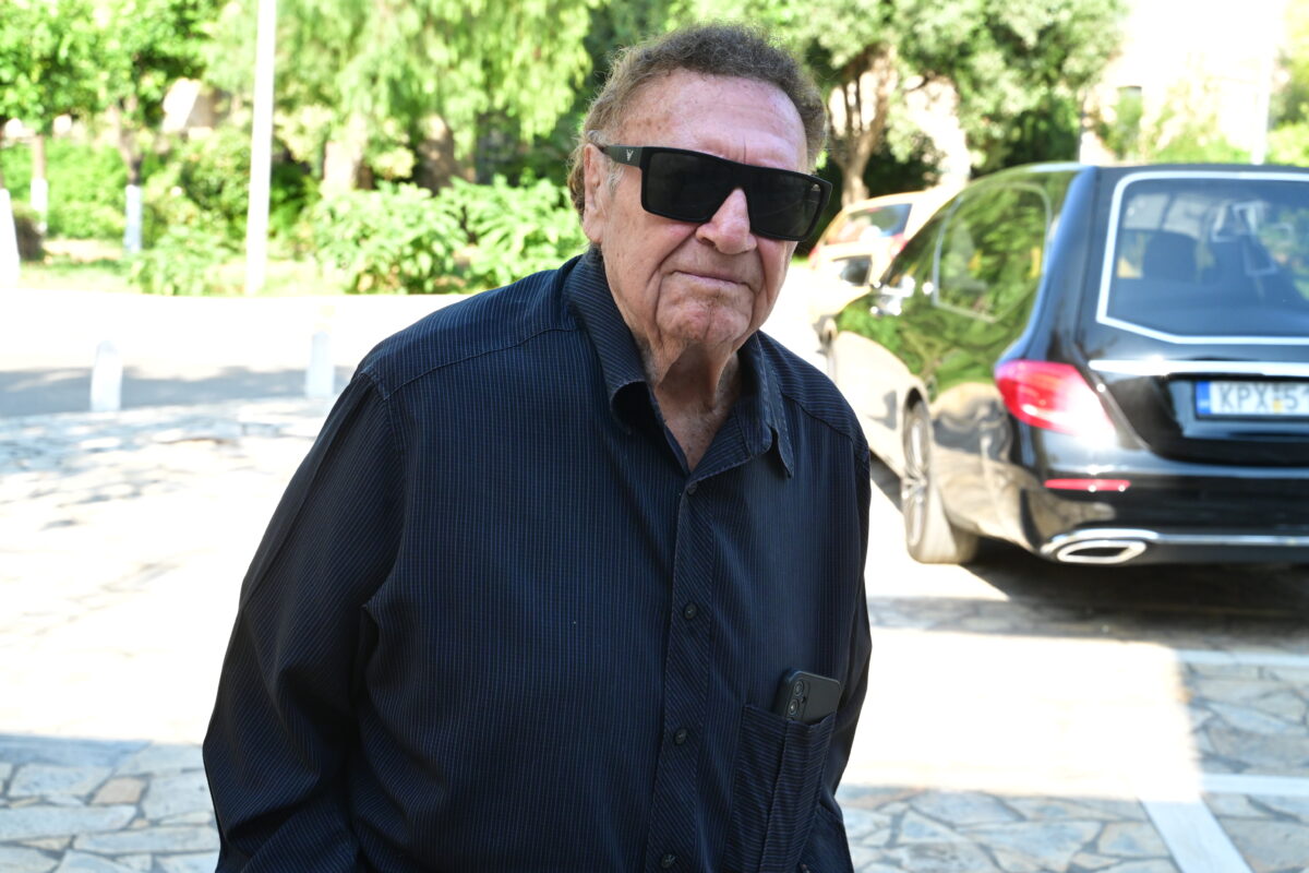 Κηδεία Μαίρης Λίντα
