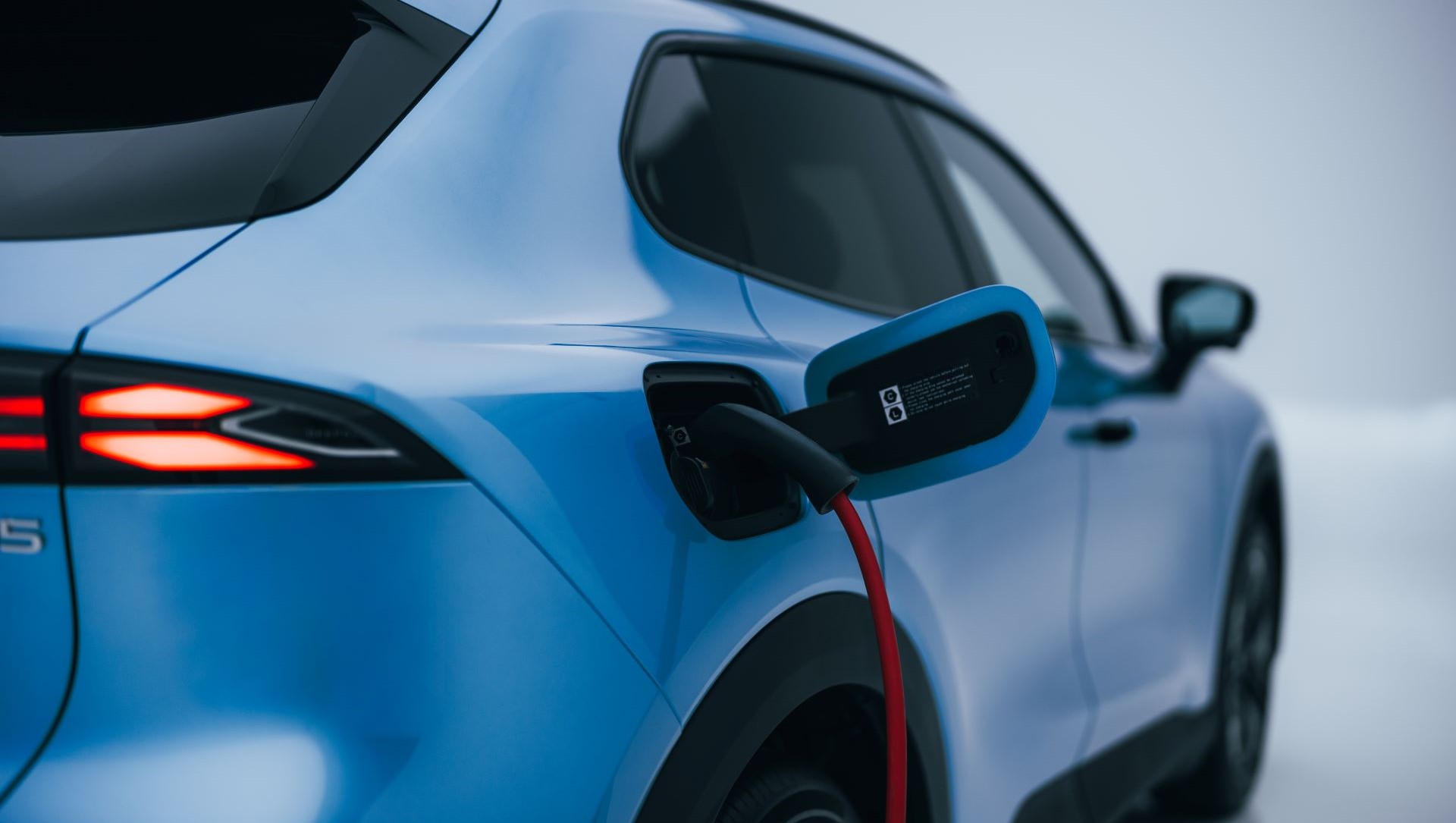 Το Changan Deepal S05 Plug-in Hybrid στην Ελλάδα με κατανάλωση 2,0 λτ./100 χλμ. - Τιμές και εκδόσεις