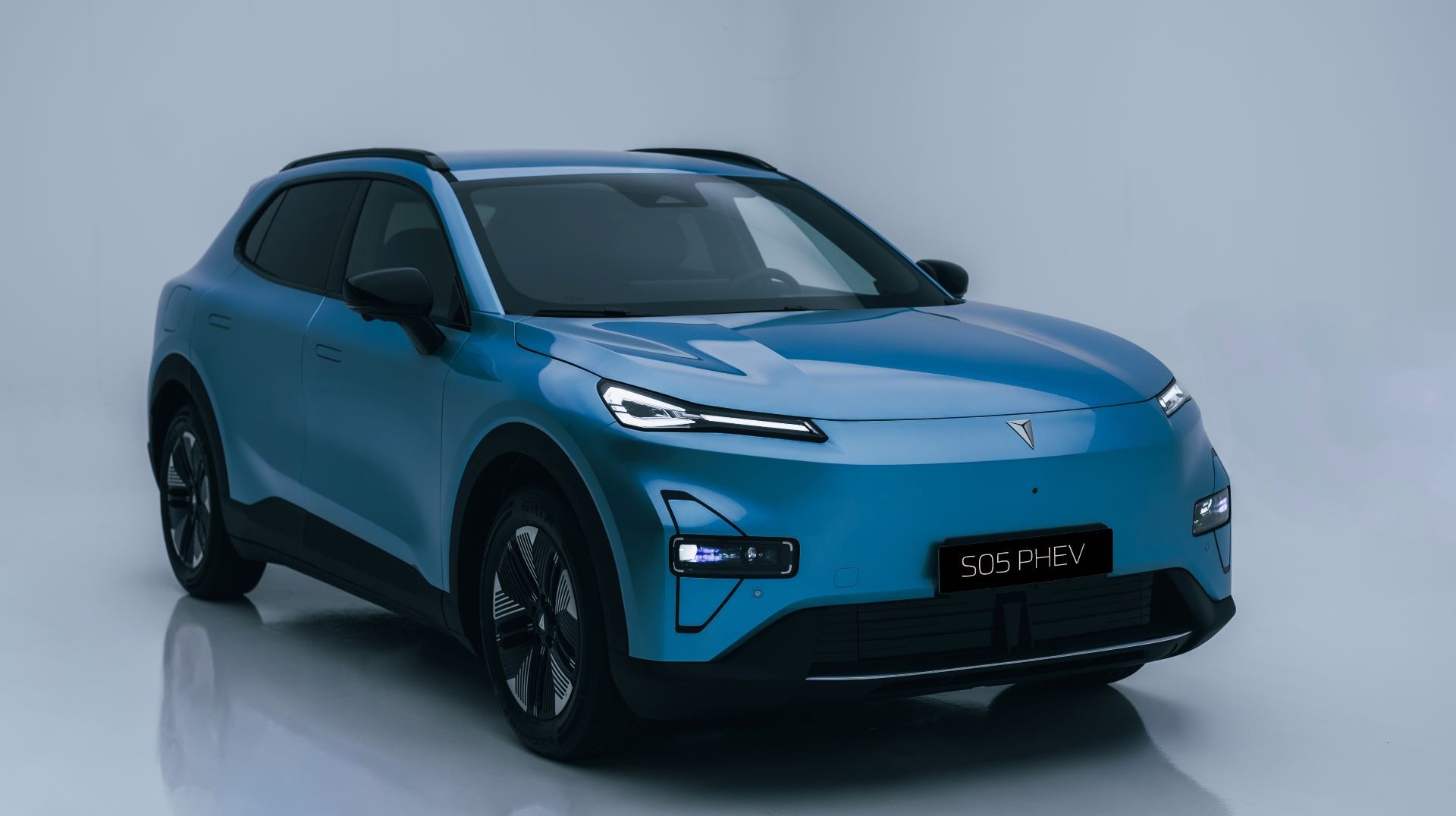 Το Changan Deepal S05 Plug-in Hybrid στην Ελλάδα με κατανάλωση 2,0 λτ./100 χλμ. - Τιμές και εκδόσεις