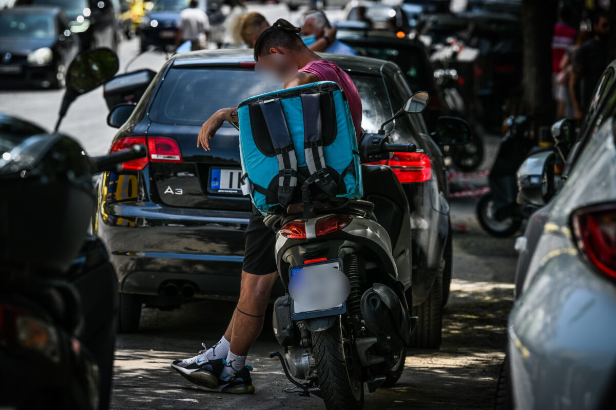 Καύσωνας: Πρόστιμα σε επιχειρήσεις έως 2.000 ευρώ ανά εργαζόμενο αν δεν συμμορφωθούν με τα έκτακτα μέτρα