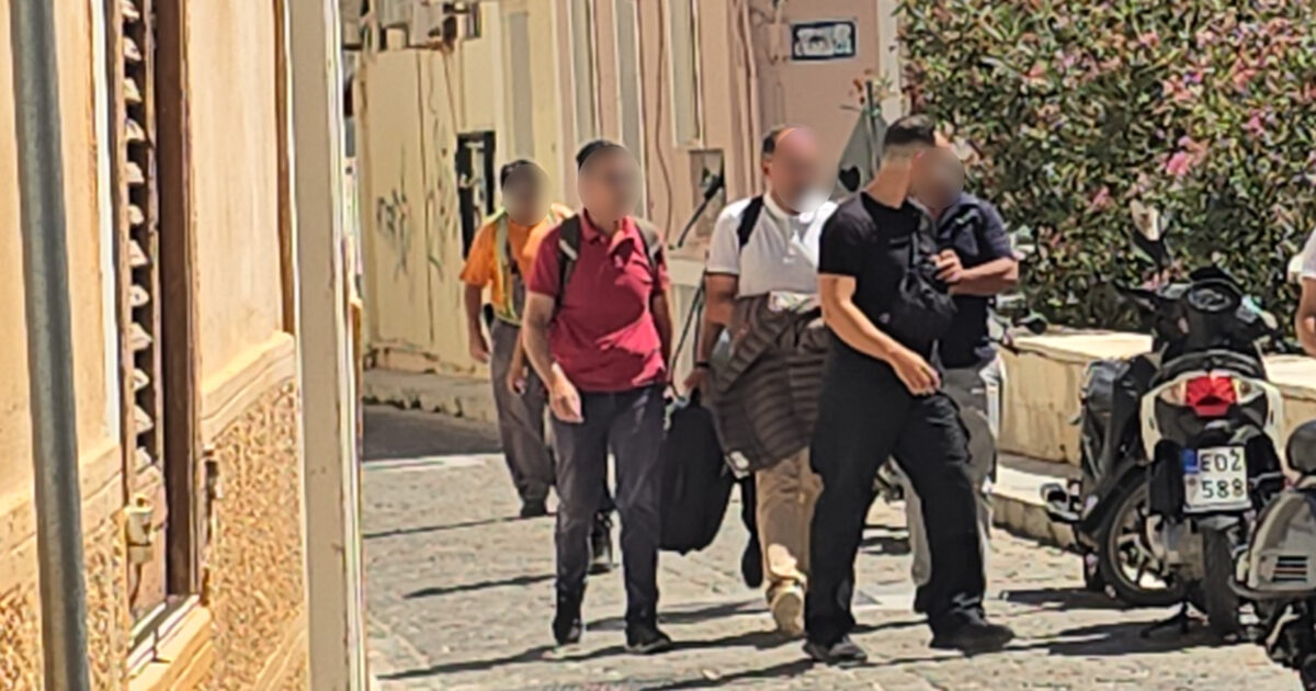 Φωτιά στην Πάρο: Ελεύθερος ο δήμαρχος, ο αντιδήμαρχος και οι άλλοι δύο συλληφθέντες