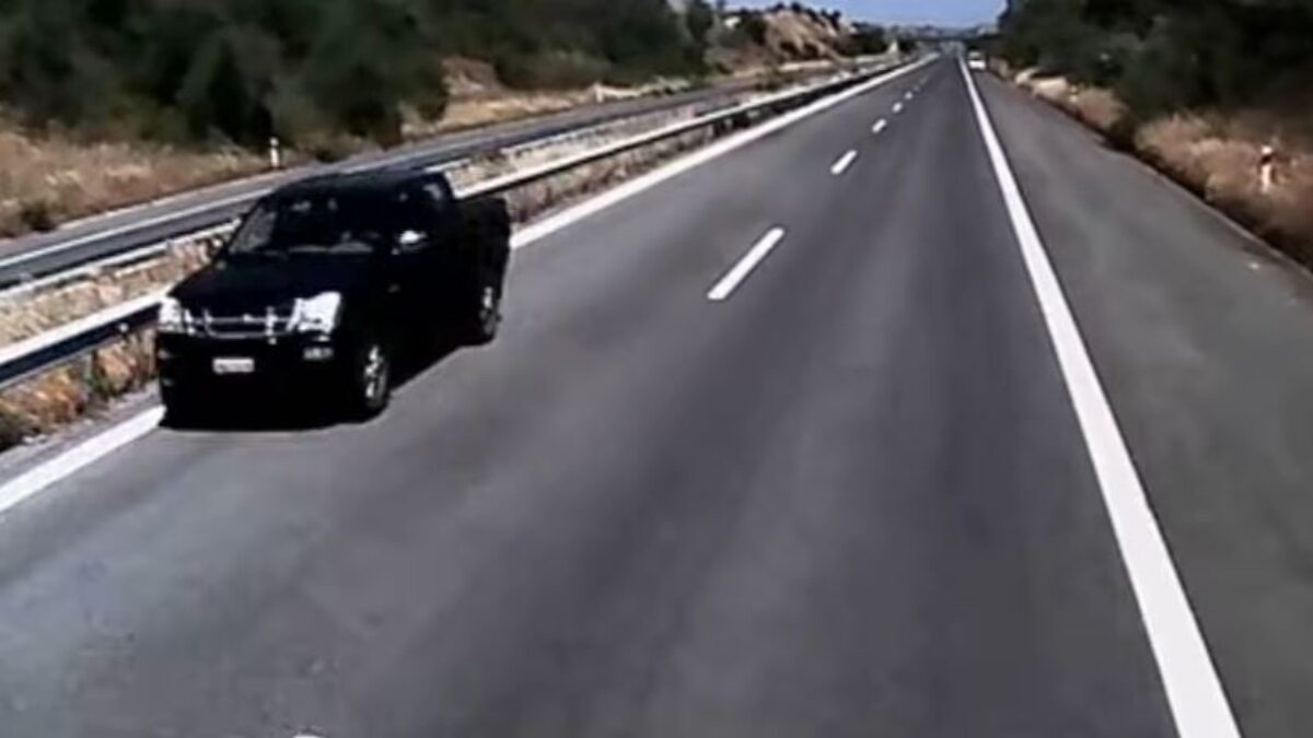 Αυτοκίνητο στο αντίθετο ρεύμα