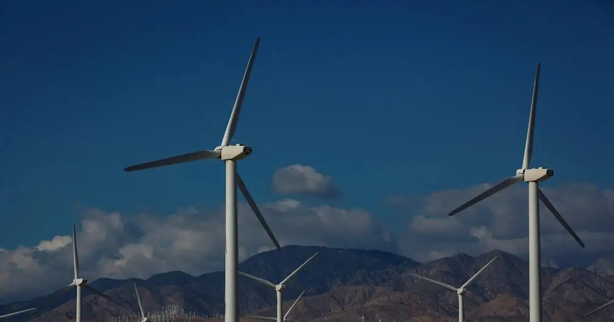 Στόχο τα 2.350 MW υπεράκτιων αιολικών θέτει το ΥΠΕΝ – Πως θα μοιραστούν στην κάθε θαλάσσια περιοχή