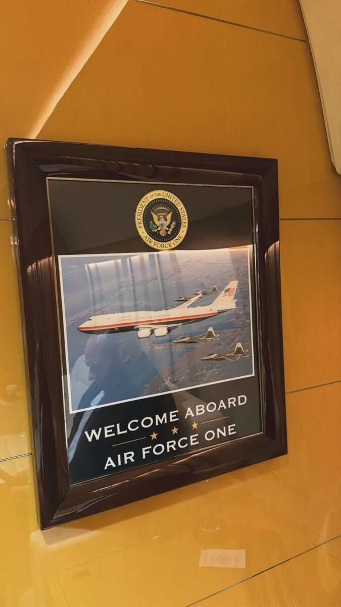 esoteriko airforceone