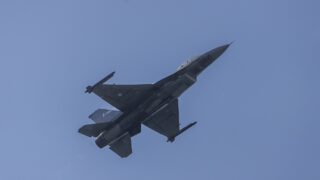 F-16