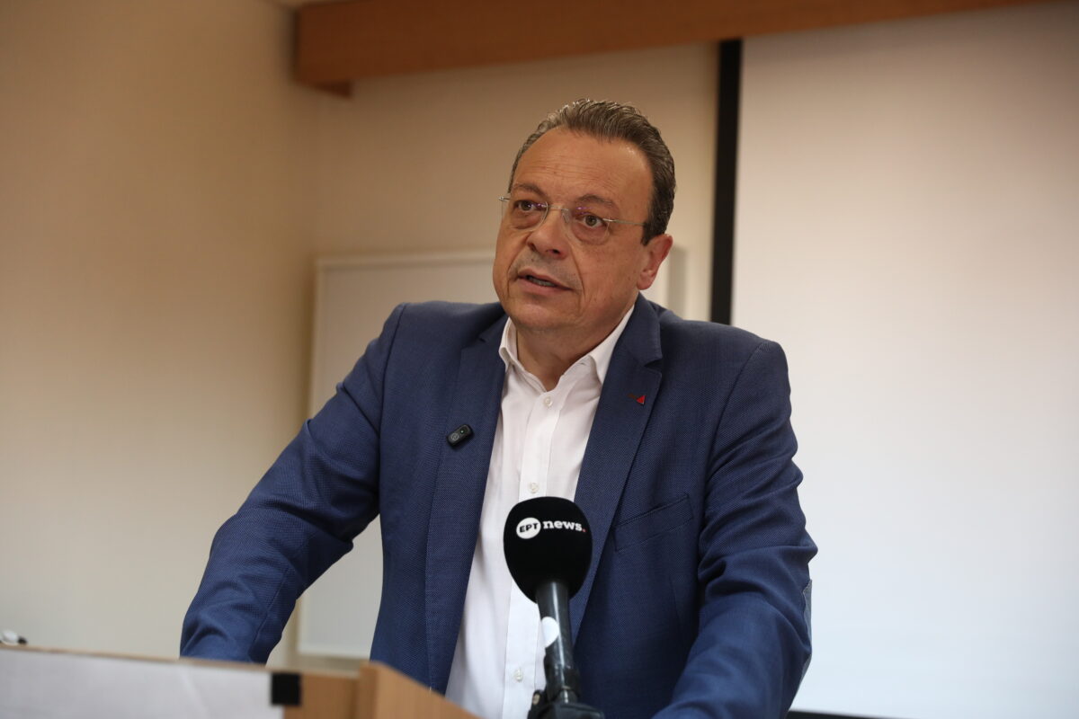 Ο Σωκράτης Φάμελλος