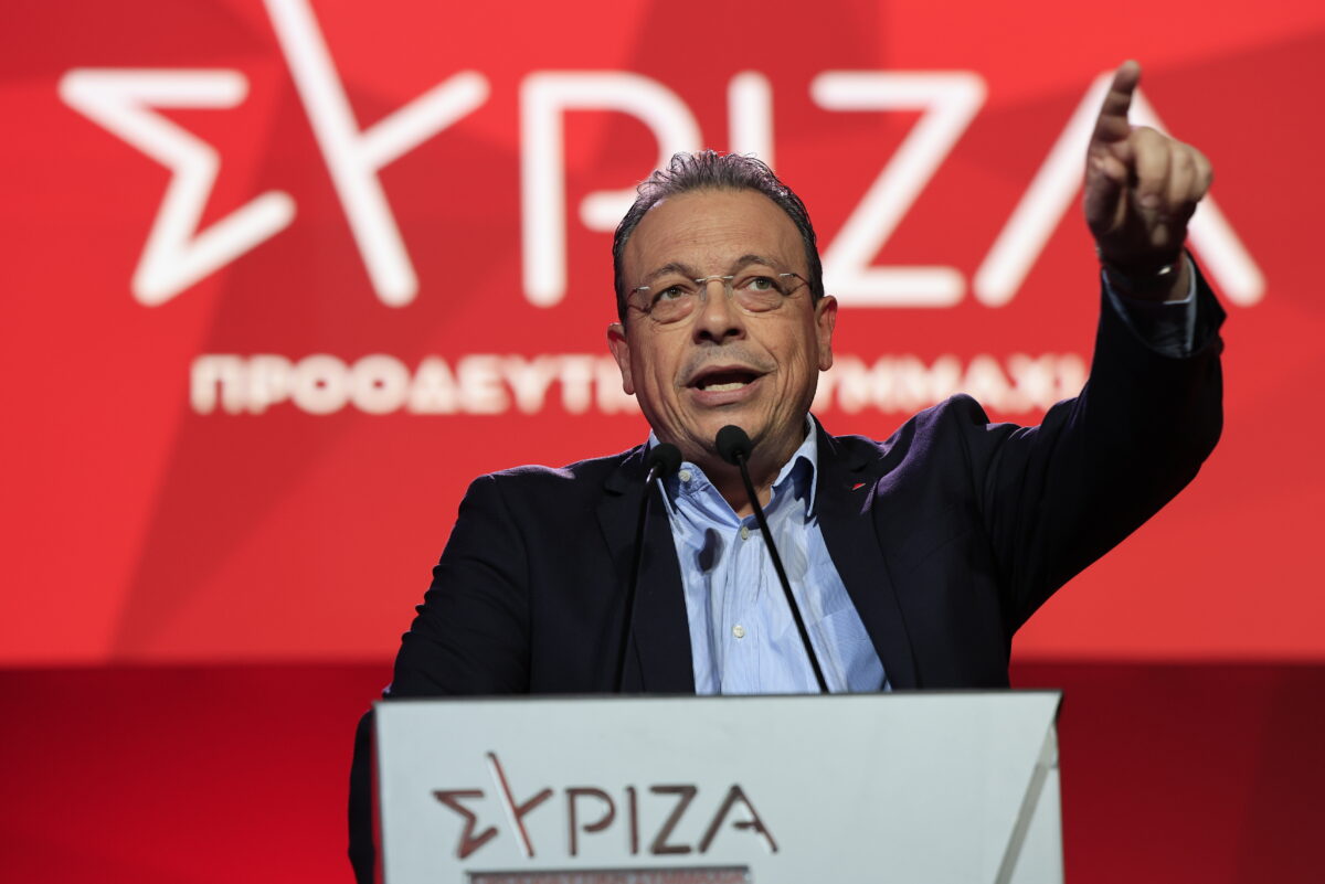 Φάμελλος: Το τελευταίο βήμα πριν κλείσει την πόρτα του ΣΥΡΙΖΑ - Η συνάντηση με τον Κακλαμάνη και το πολιτικό «κλειδί» της επόμενης εβδομάδας