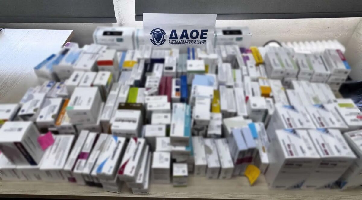 Νέα απάτη σε βάρος του ΕΟΠΥΥ μέσω εικονικής συνταγογράφησης: Γιατροί και φαρμακοποιοί στο κόλπο, άνω των 400.000 ευρώ η ζημιά