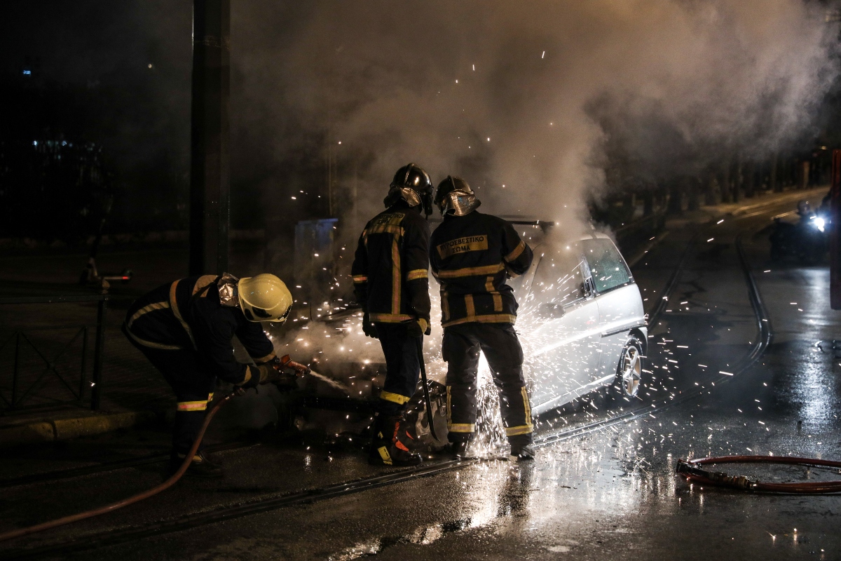 Φωτιά σε αυτοκίνητο