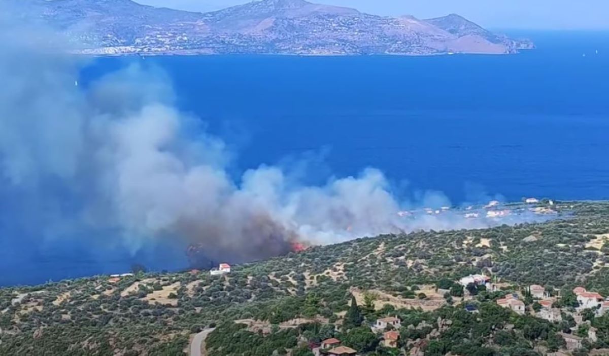 Φωτιά στον Άγιο Γεώργιο Μεθάνων