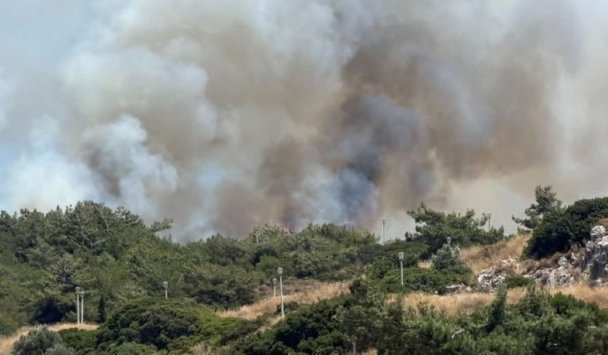 Φωτιά στη Ρόδο