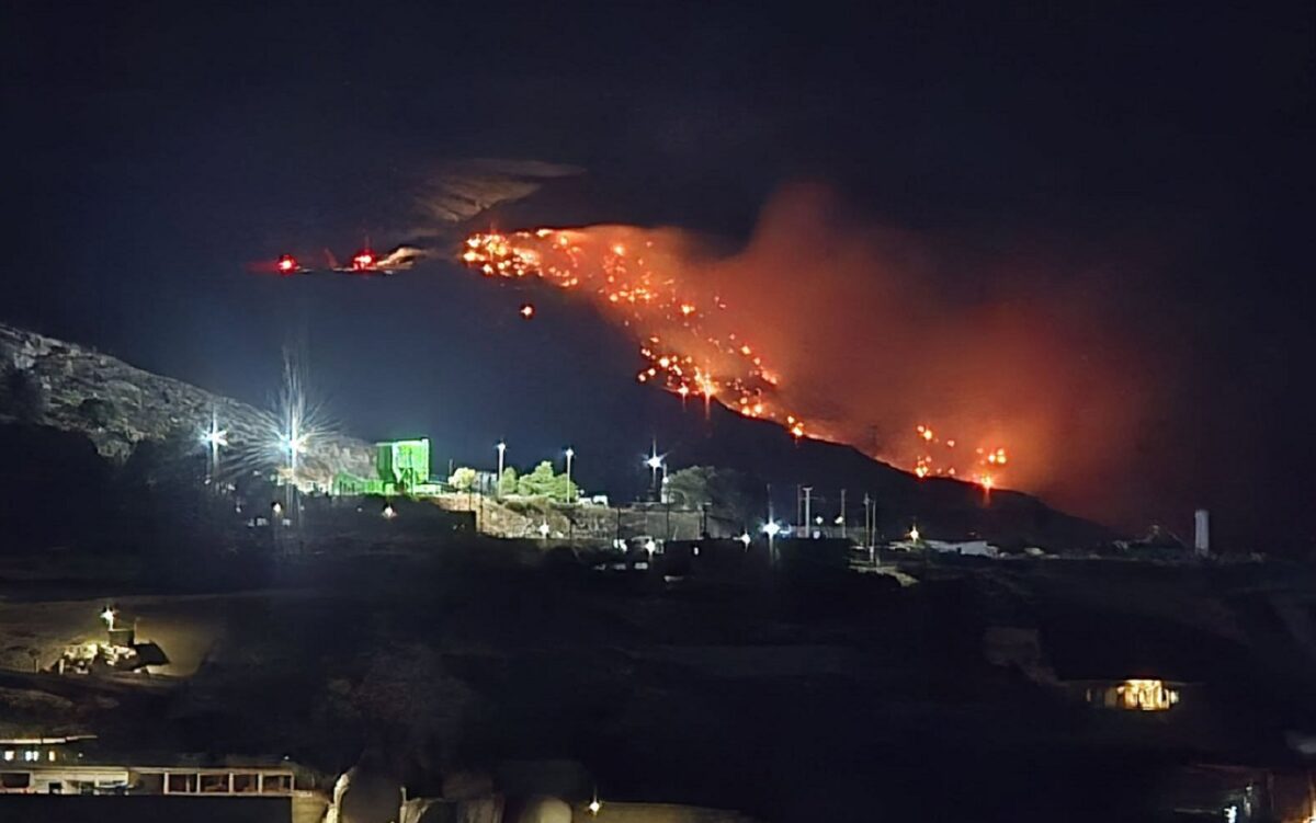 Φωτιά σε χωματερή στην Κάλυμνο - Σε επιφυλακή οι Αρχές