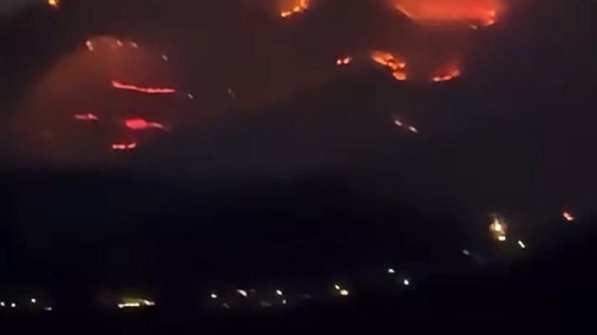 Φωτιά στην Πάρο