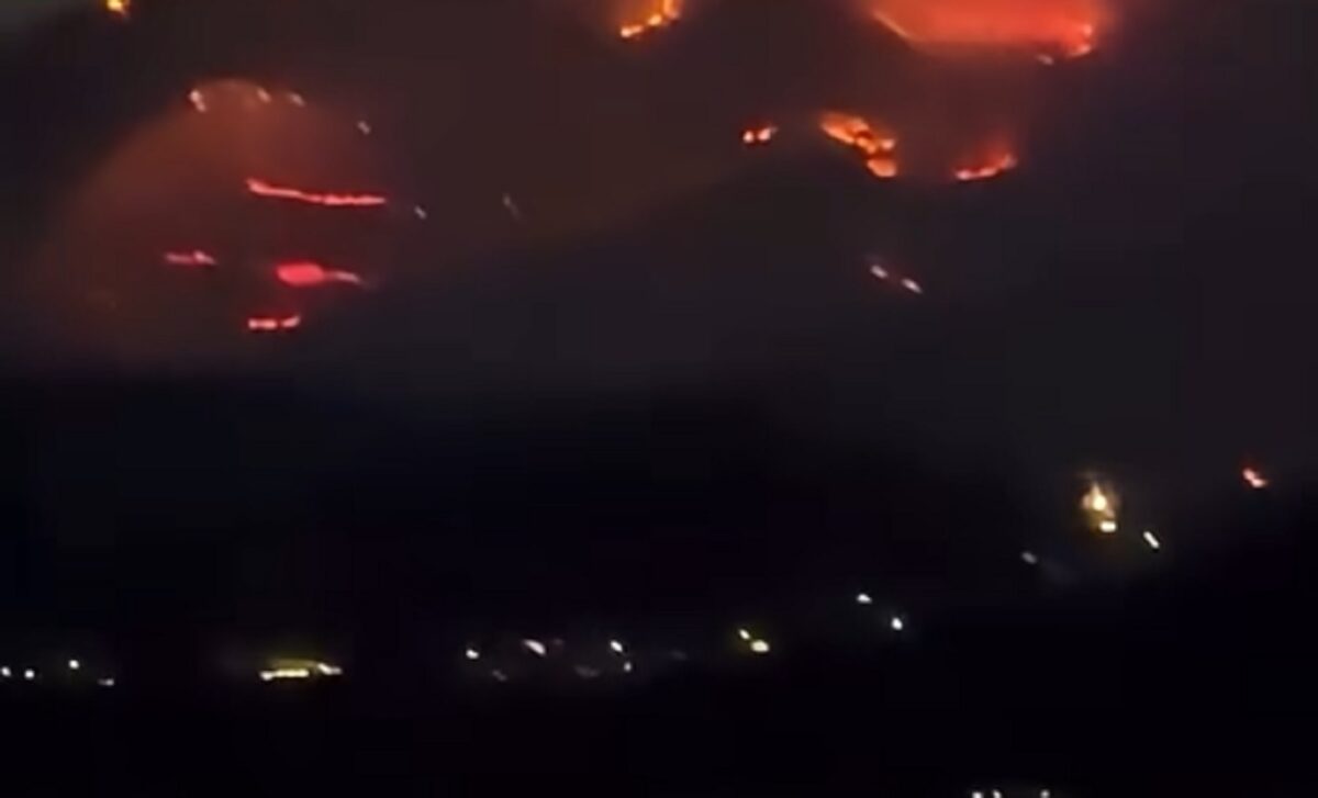 Φωτιά στην Πάρο