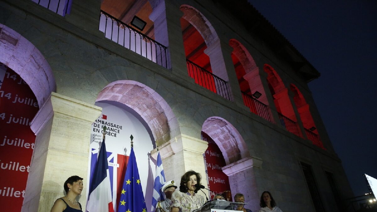 Η πρέσβης της Γαλλίας στην Ελλάδα, Laurence Auer, μιλάει κατά τη διάρκεια εκδήλωσης για την Εθνική Εορτή της Γαλλίας Ημέρα της Βαστίλης στο Βυζαντινό Μουσείο - ΦΩΤΟΤ ΑΠΕ-ΜΠΕ