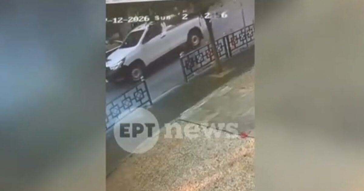 Φωτιά στο παλιό κτίριο του Μπάντμιντον στο Γουδί: Το βίντεο ντοκουμέντο που «έκαψε» τους τρεις συλληφθέντες