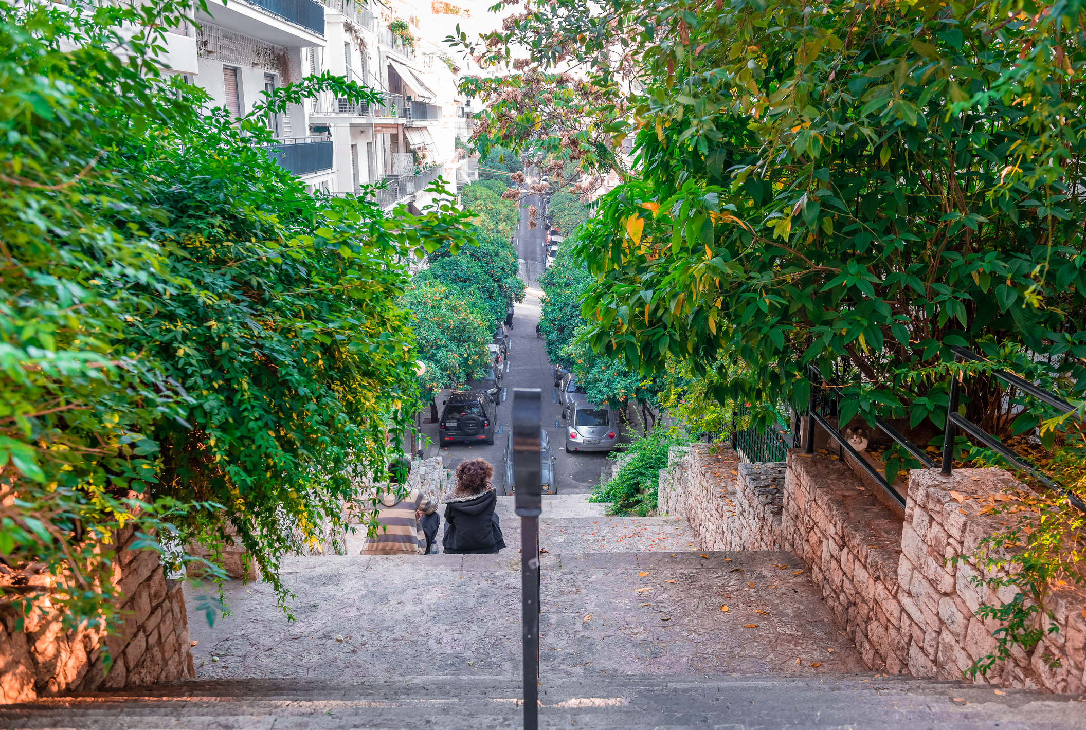 Στο Κολωνάκι, η Αθήνα βρίσκει τον ρυθμό της