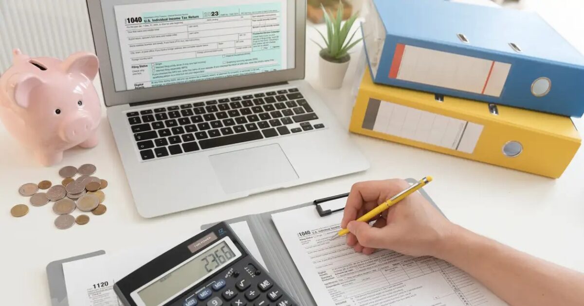 Ελεύθεροι επαγγελματίες: Έκπτωση έως 35.000 ευρώ από το φορολογητέο εισόδημα – Το όφελος με παραδείγματα