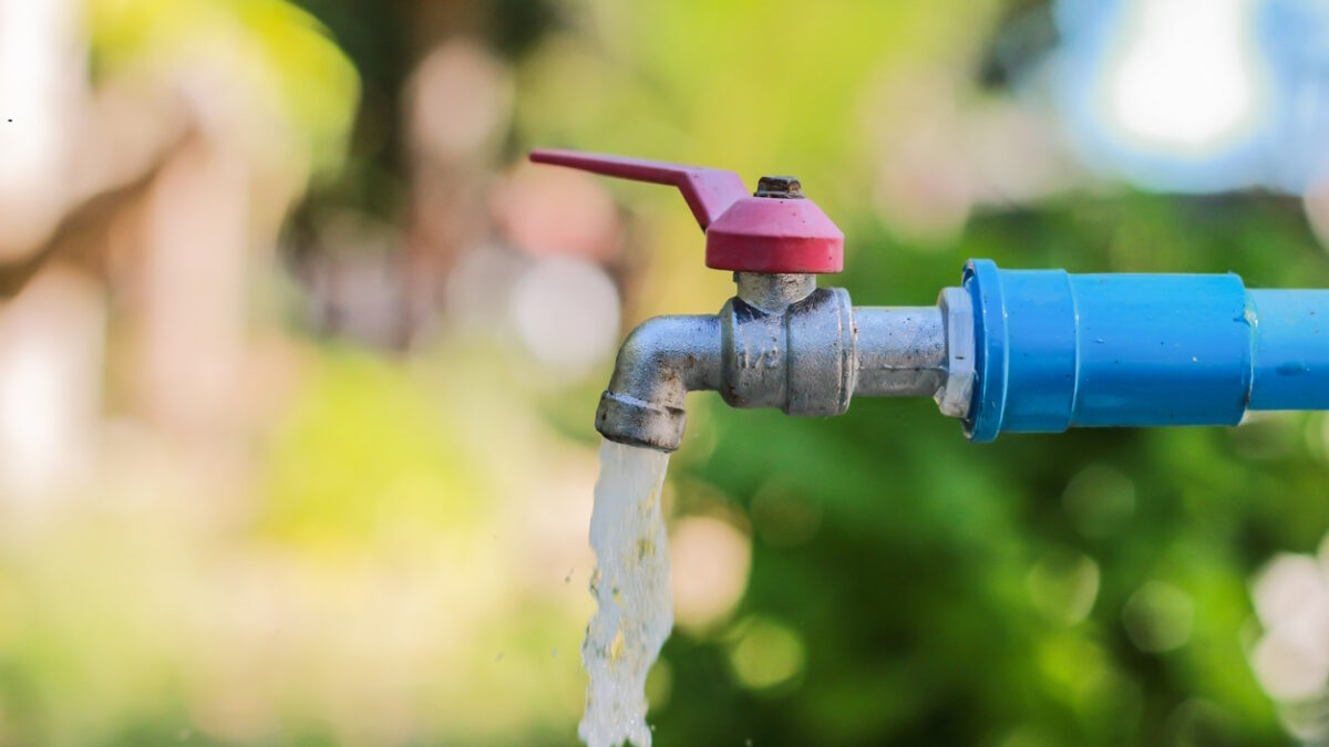 Faucet for watering H2o Water from faucet water valve