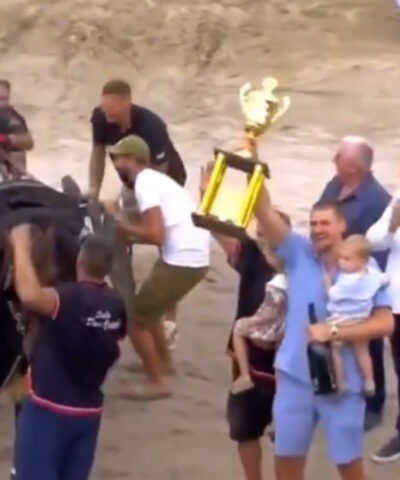 Το άλογο του Νίκολα Γιόκιτς κέρδισε σε κούρσα και ο ο ευτυχισμένος Σέρβος σήκωσε κούπα και άνοιξε σαμπάνια